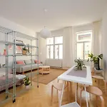 Apartment Tallerova