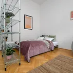 Apartment Tallerova *