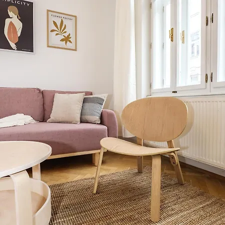 Apartment Tallerova *